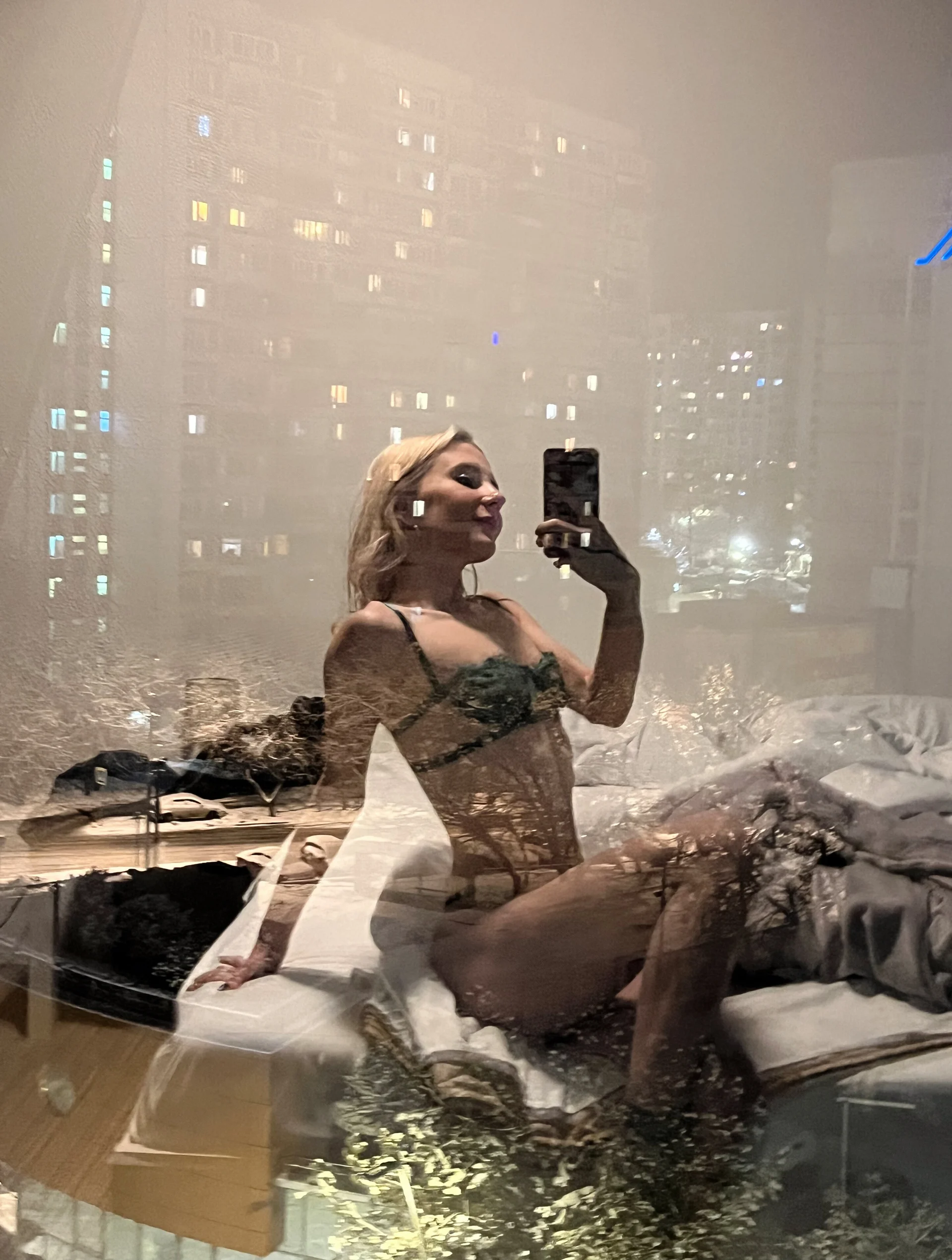 XXX Porn Photo of Nude Caramel_piegirl 12