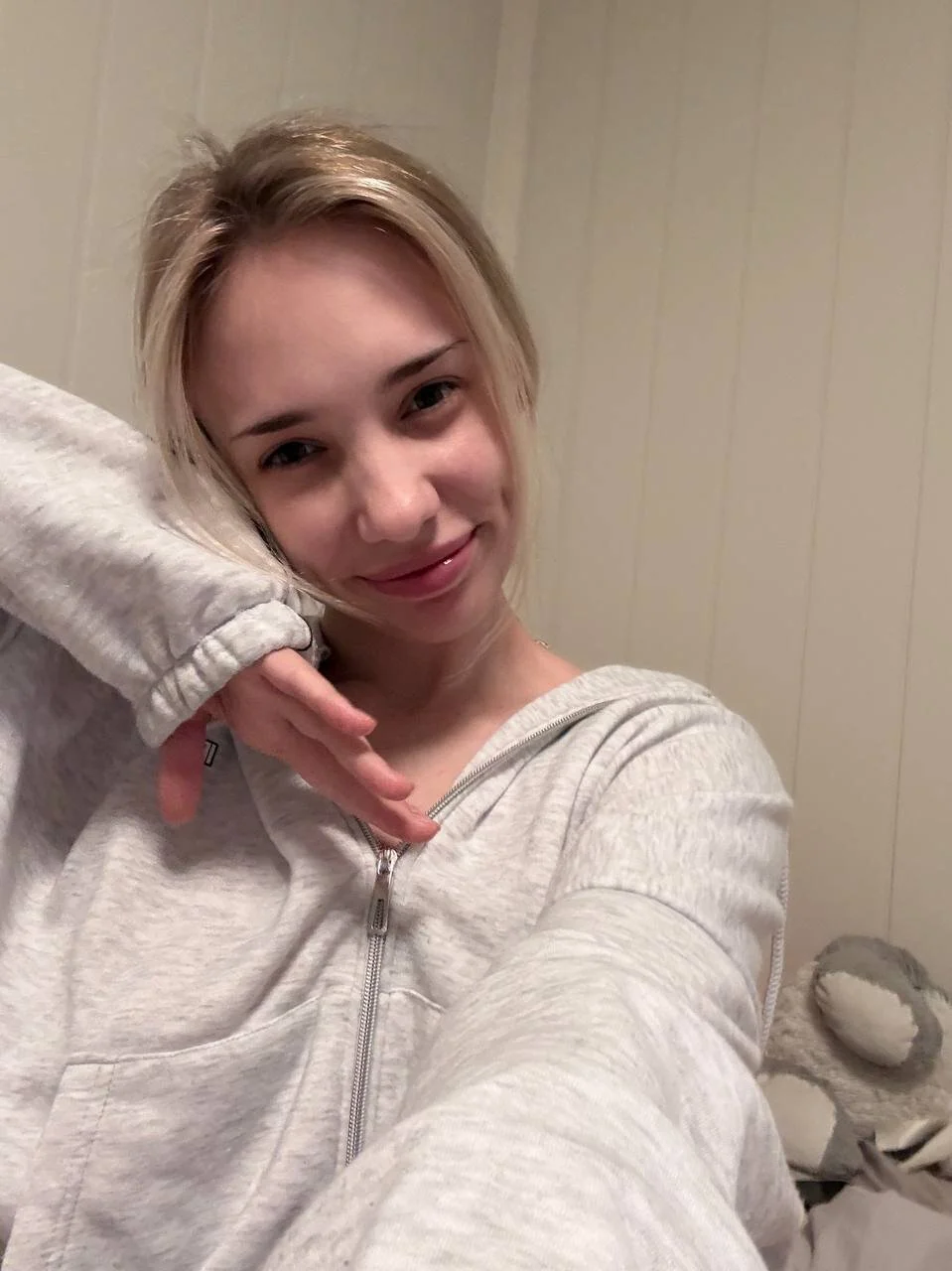 XXX Porn Photo of Nude OlyMayer 14