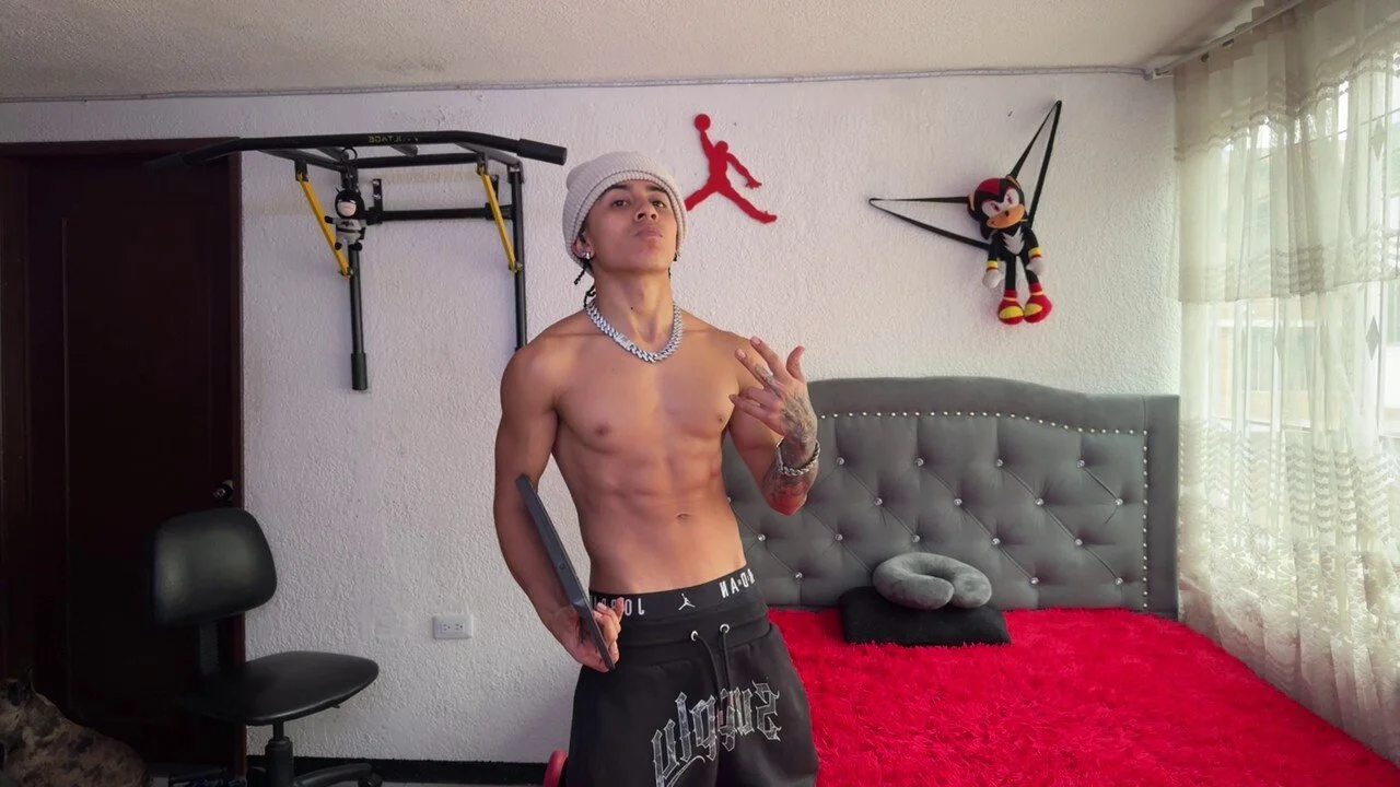 XXX Porn Photo of Nude Bradley_Strong 21