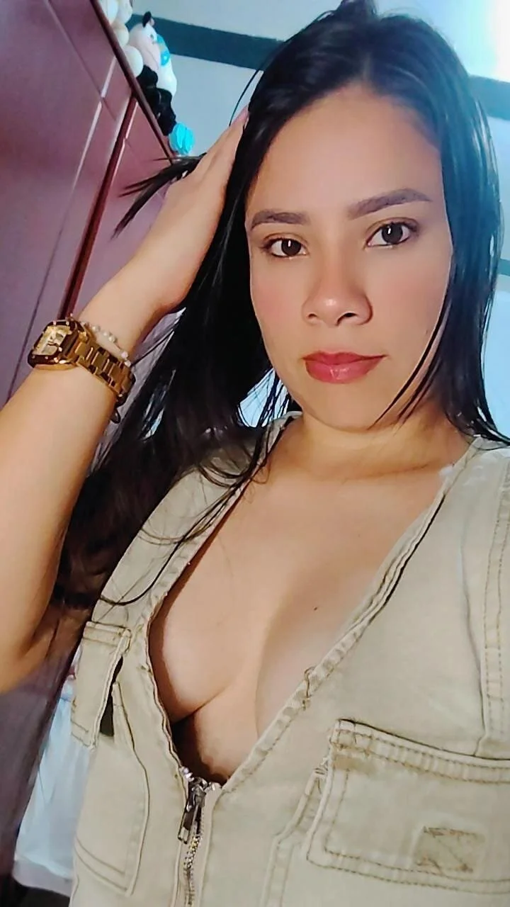 XXX Porn Photo of Nude Nicol_Alvarez1 4