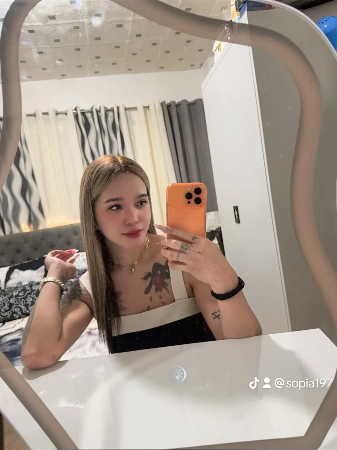 XXX Porn Photo of Nude Sassy_Bea 3