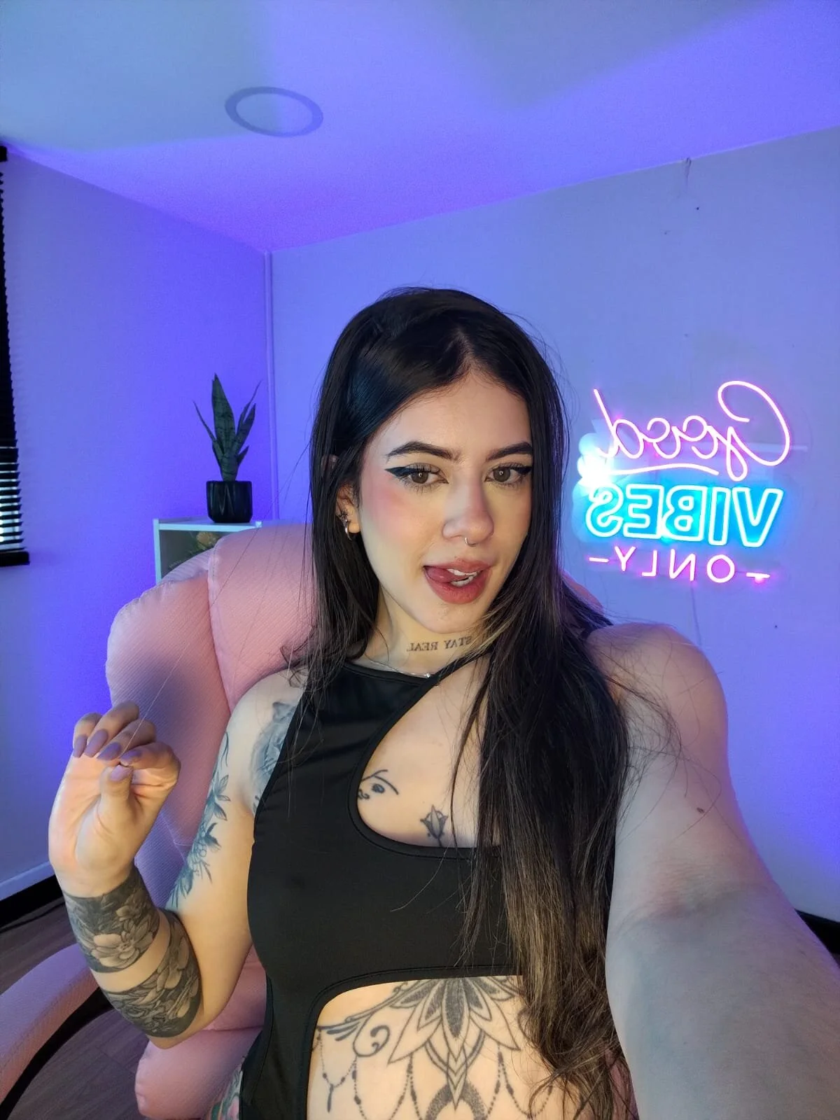 XXX Porn Photo of Nude Alice_Vixen 236