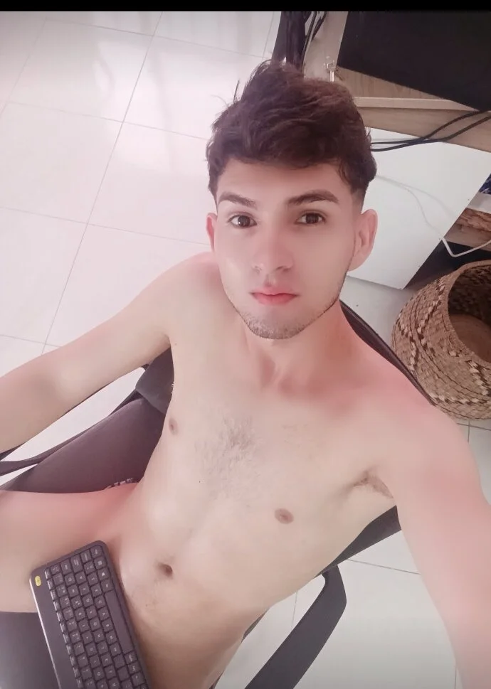 XXX Porn Photo of Nude camilo_model 5