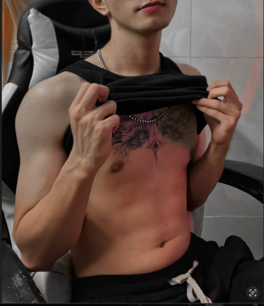 XXX Porn Photo of Nude Wuza-H 2