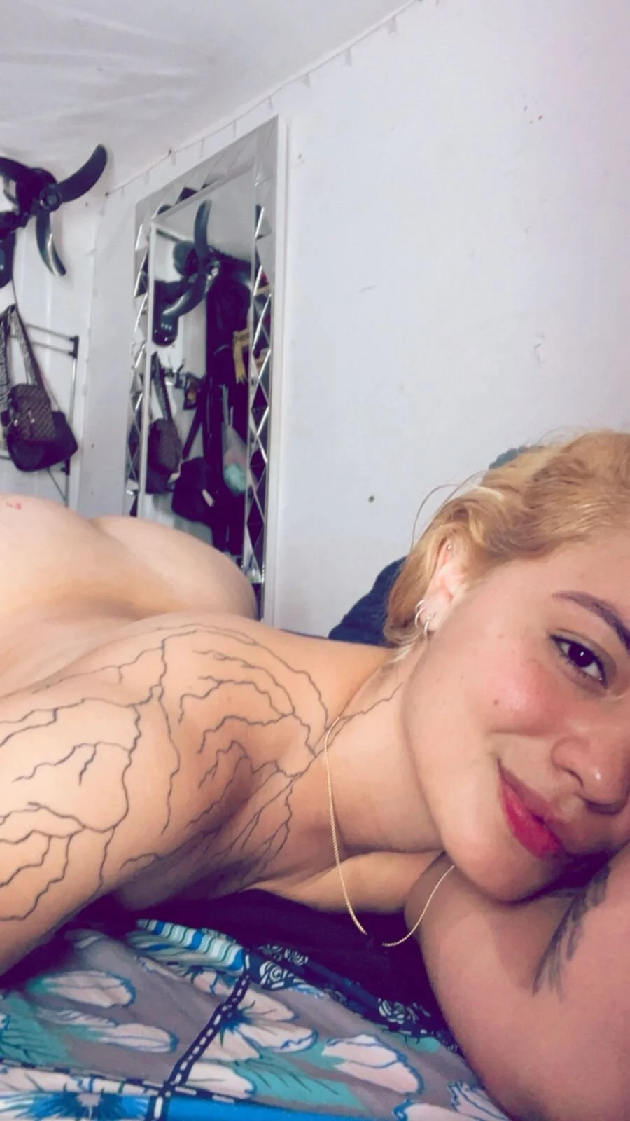 XXX Porn Photo of Nude DayValencia 1