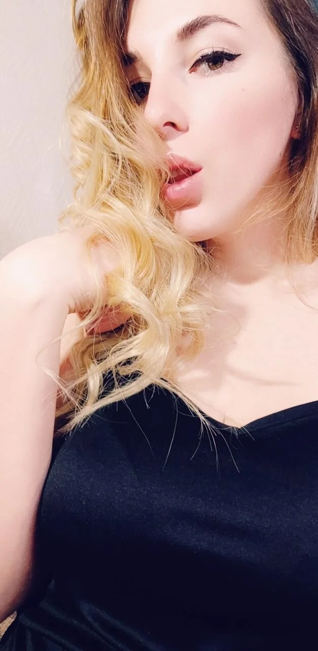 XXX Porn Photo of Nude MommmyYummy 4