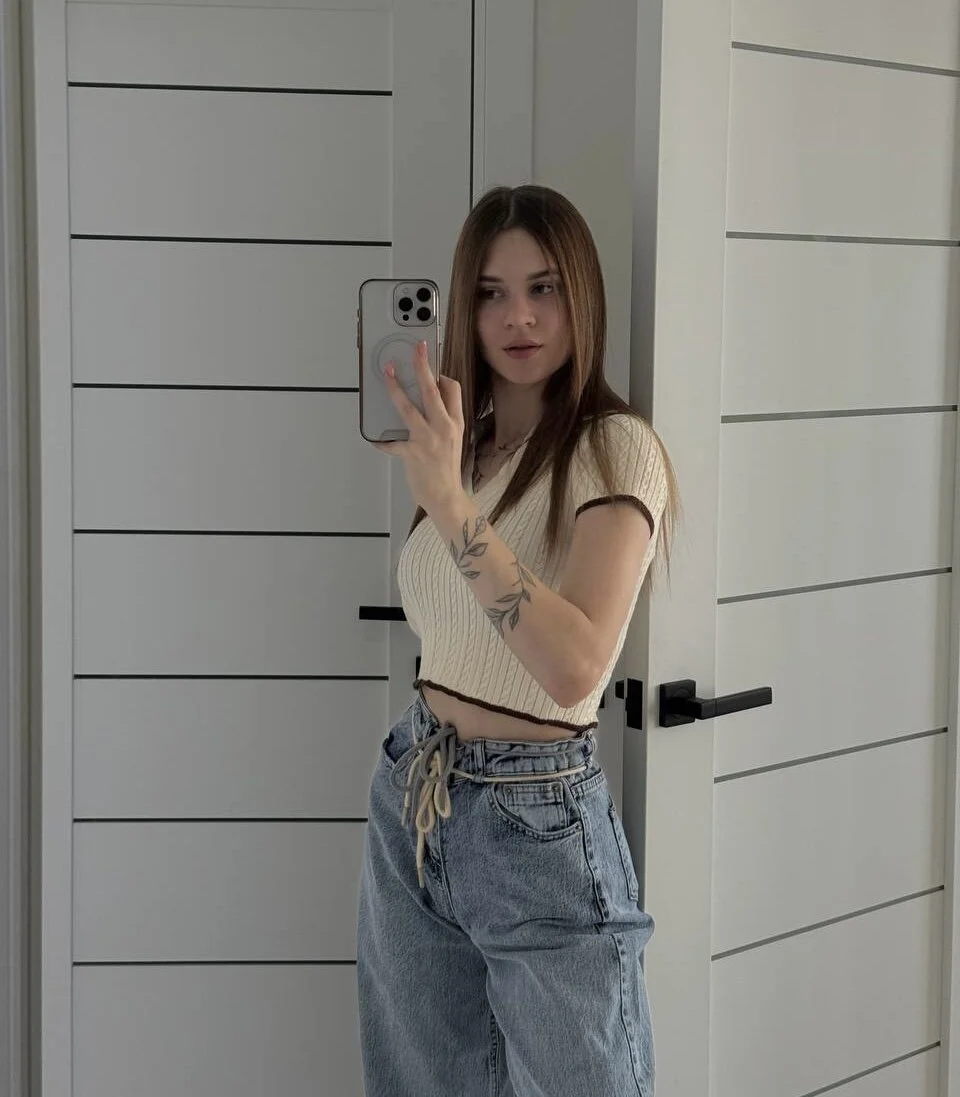 XXX Porn Photo of Nude LuisaClover 3