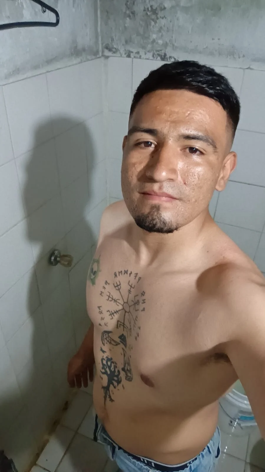 XXX Porn Photo of Nude Andresfelipedogg 9