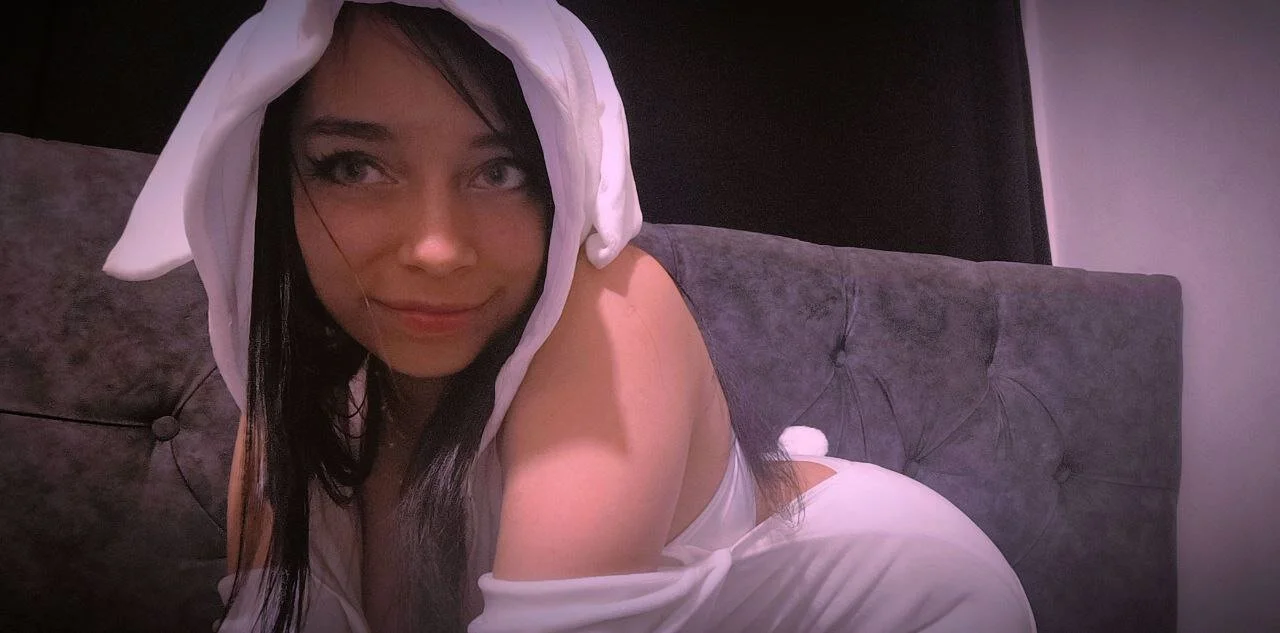 XXX Porn Photo of Nude Kira-Berry 43