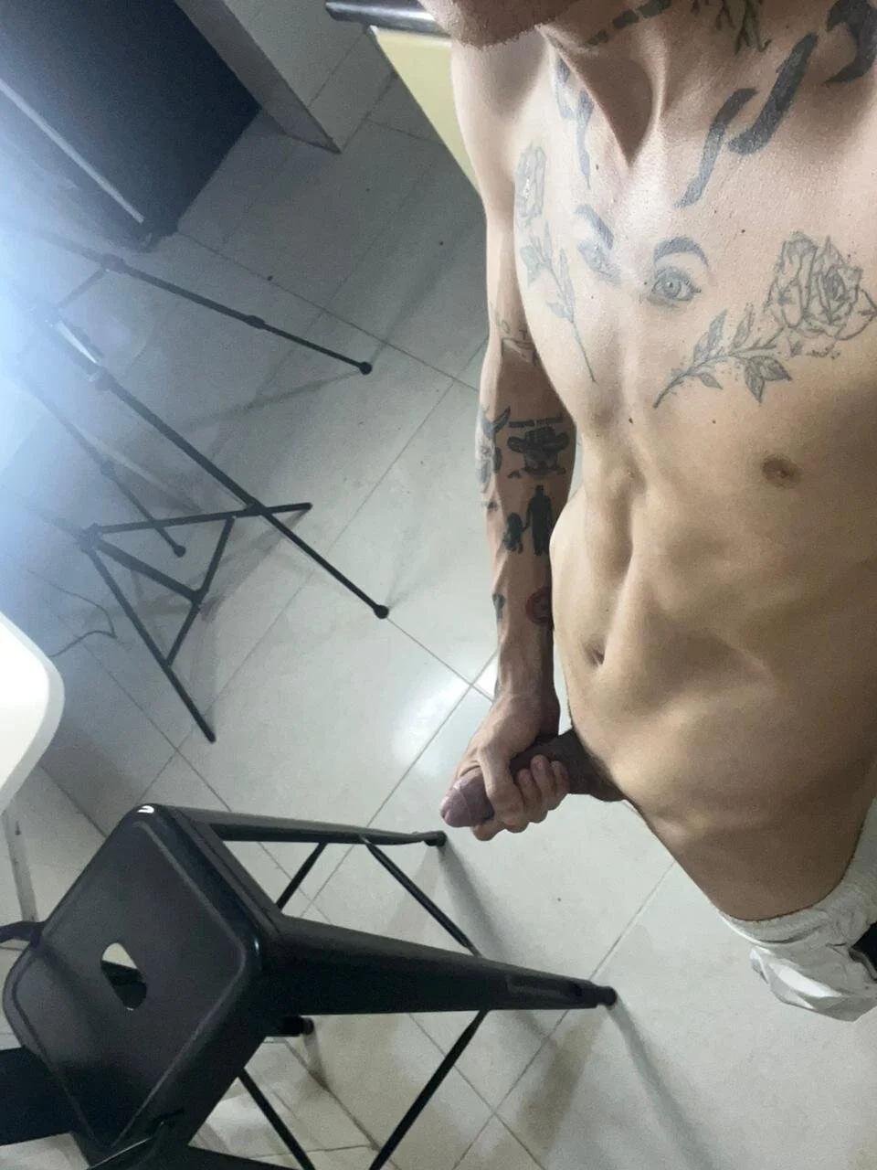 XXX Porn Photo of Nude Tommy_valverde 15