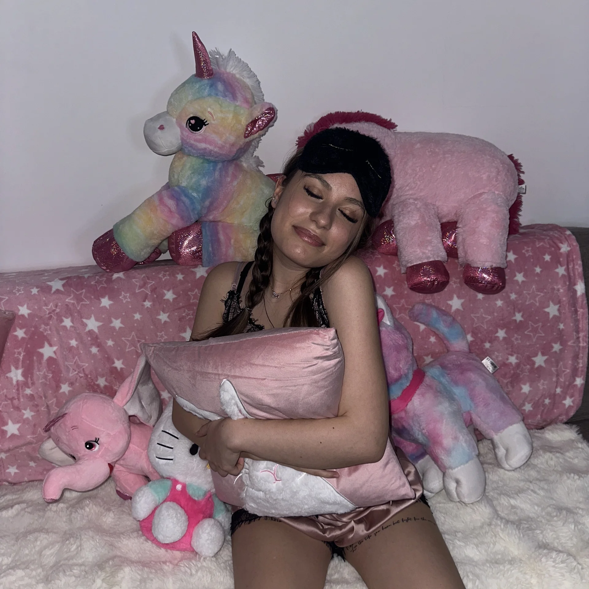 XXX Porn Photo of Nude MayaJenner 3