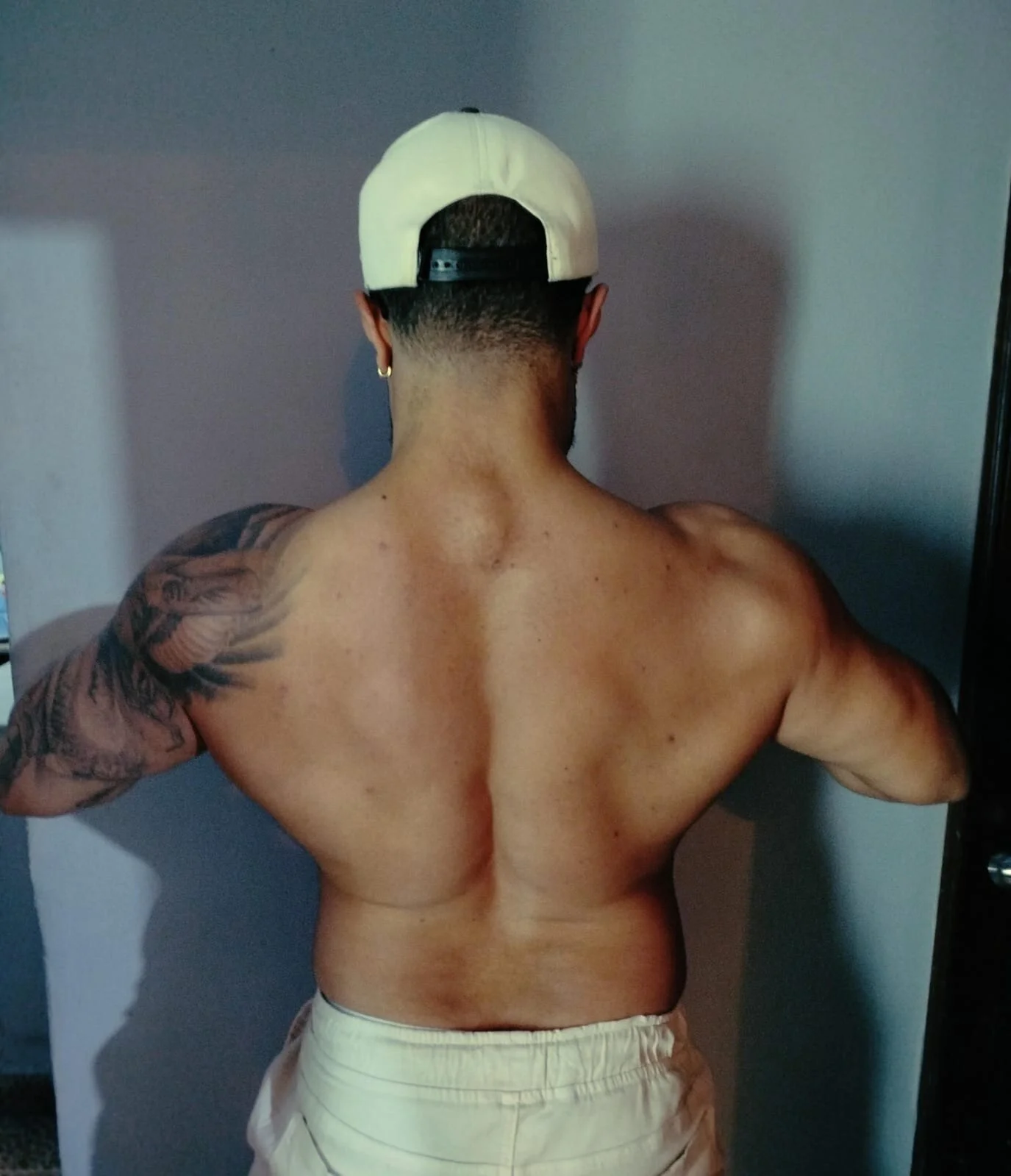XXX Porn Photo of Nude Luke__09 54