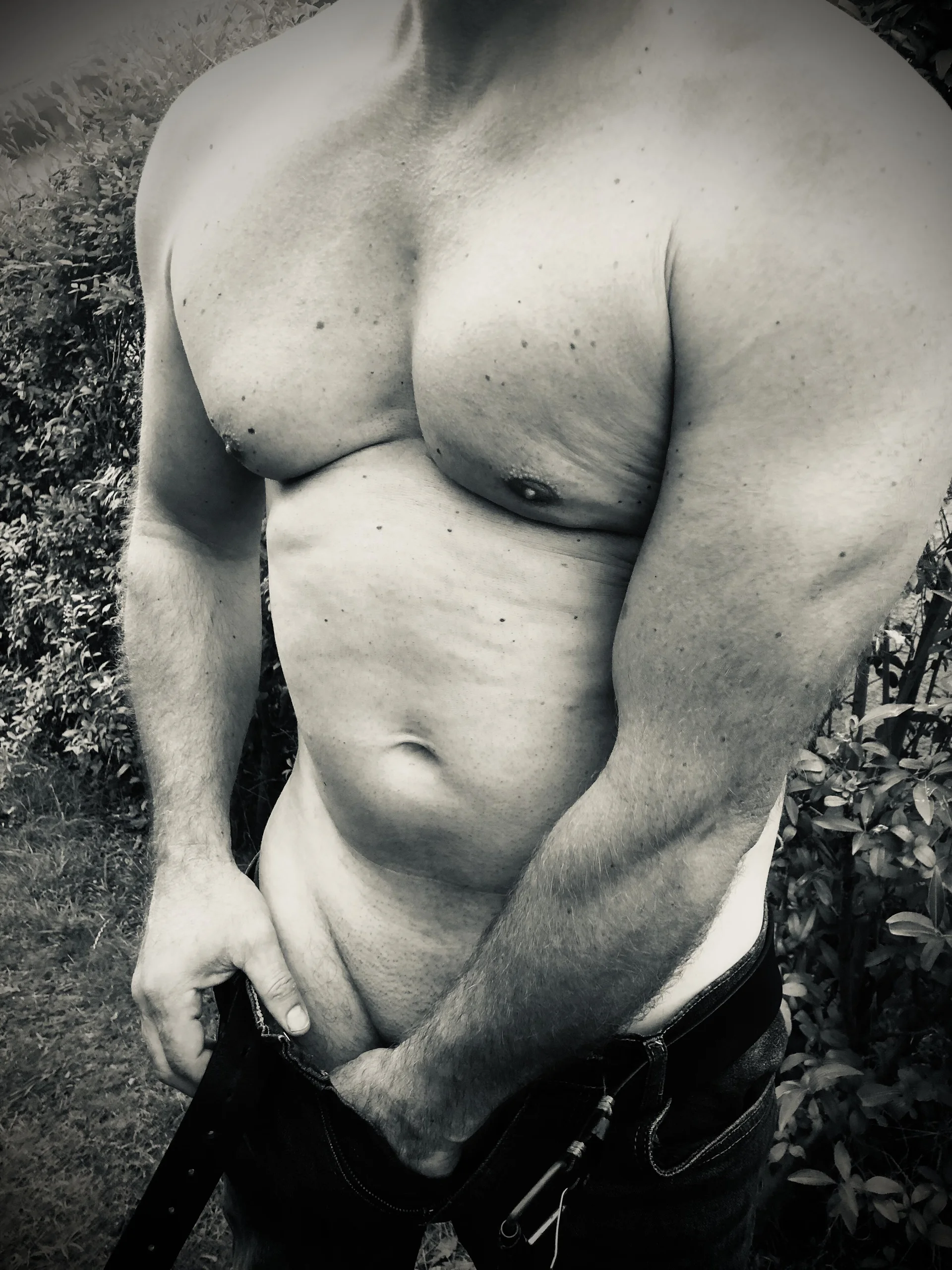 XXX Porn Photo of Nude Boomerhun 6