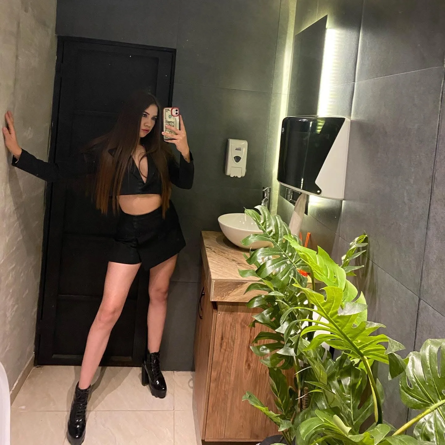 XXX Porn Photo of Nude sashaHarding11 19