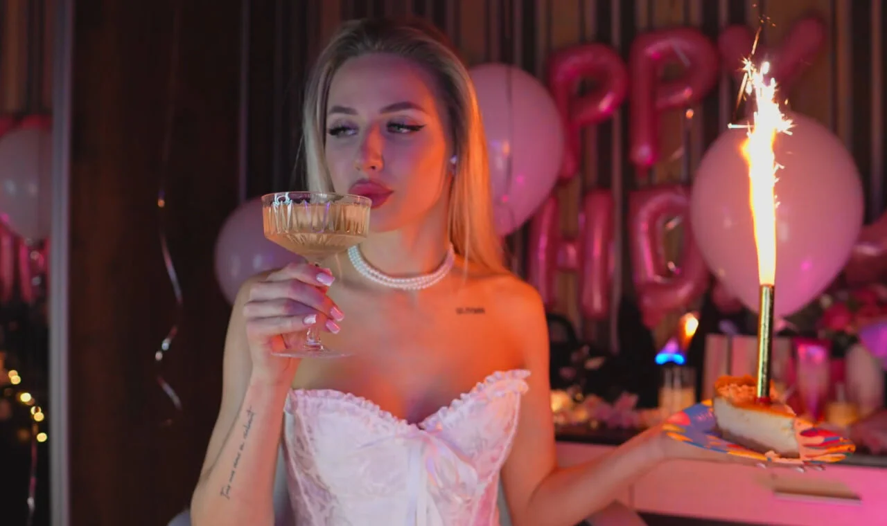 XXX Porn Photo of Nude misstics_ 4