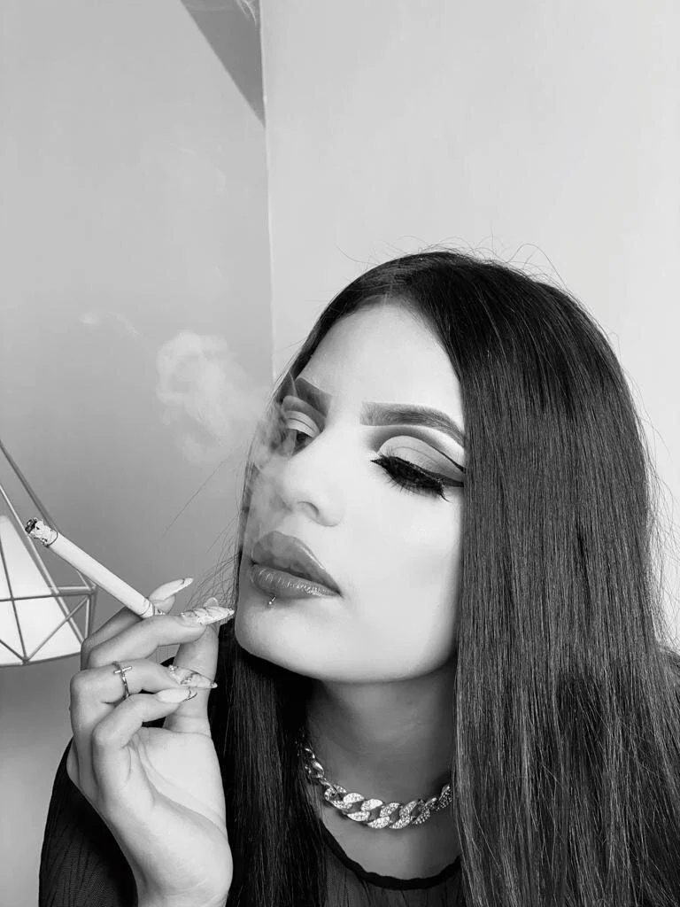 XXX Porn Photo of Nude IsabellaGrey19 24