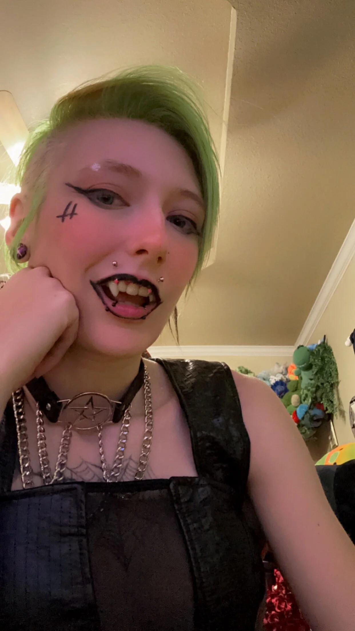 XXX Porn Photo of Nude Twisted_Alice 9