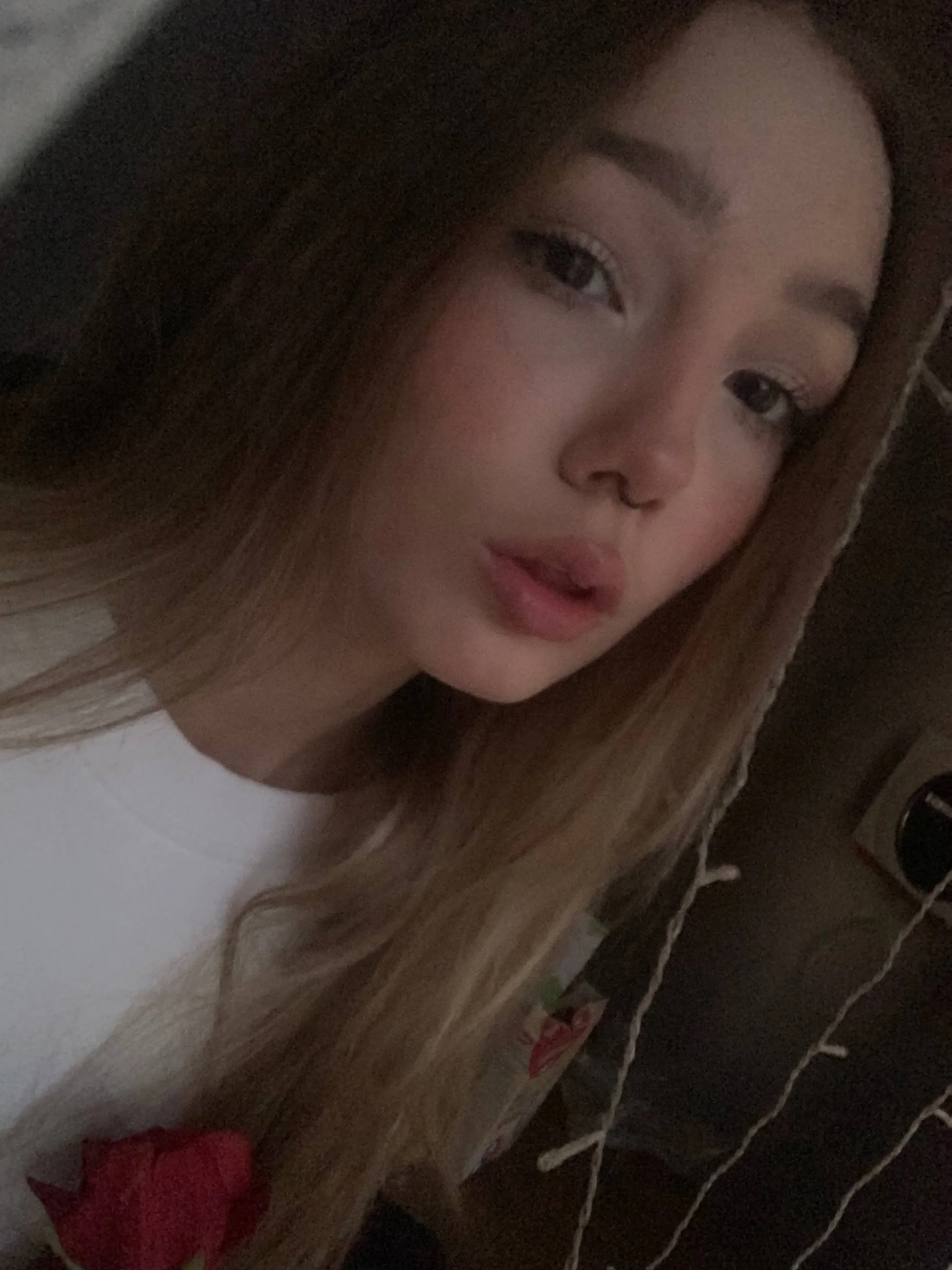 XXX Porn Photo of Nude HoneyComfy 9