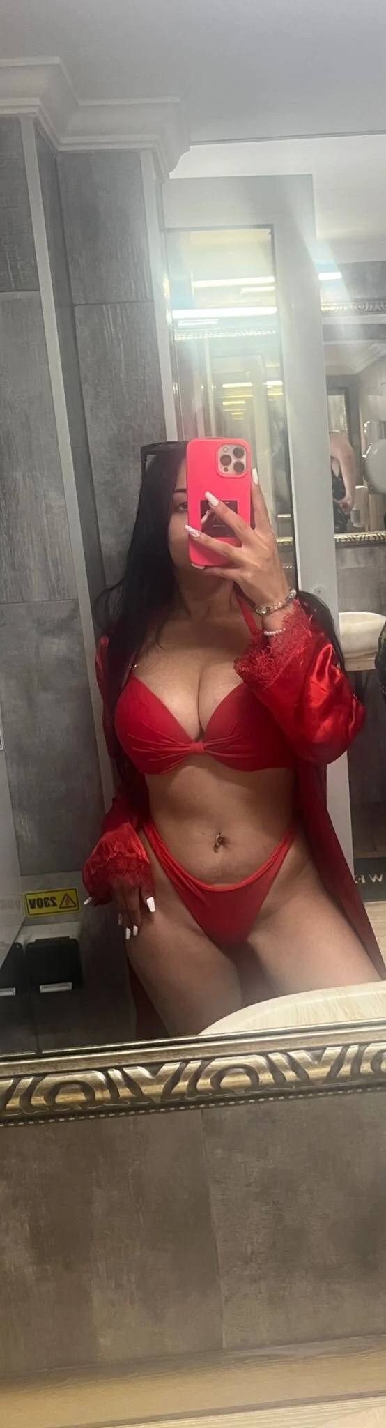 XXX Porn Photo of Nude Cupcake_Izzy 11