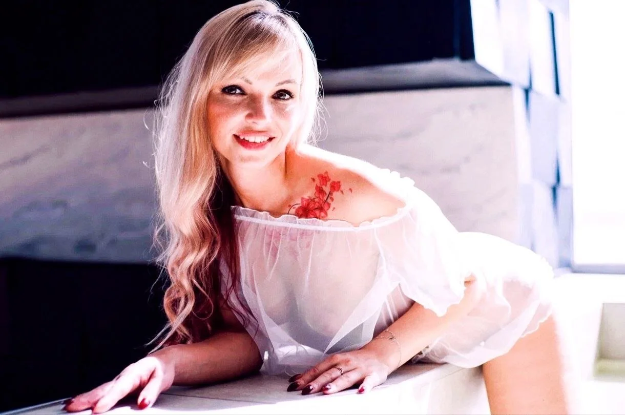 XXX Porn Photo of Nude Molliblum 2