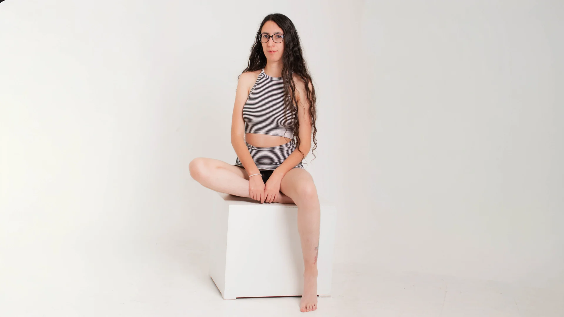 XXX Porn Photo of Nude GirafMusic 2