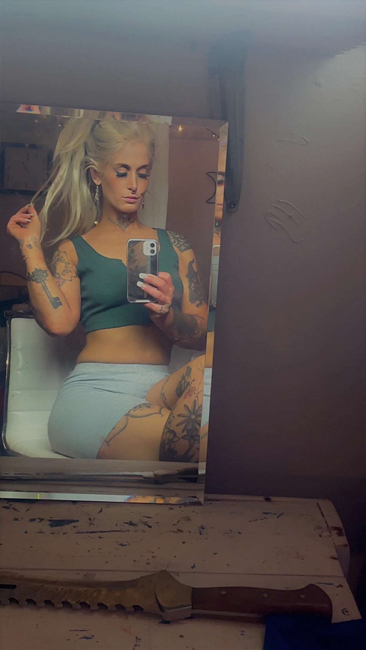 XXX Porn Photo of Nude nextdoor_milf 5