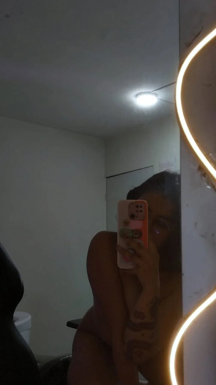 XXX Porn Photo of Nude PEACHY_TAY 65