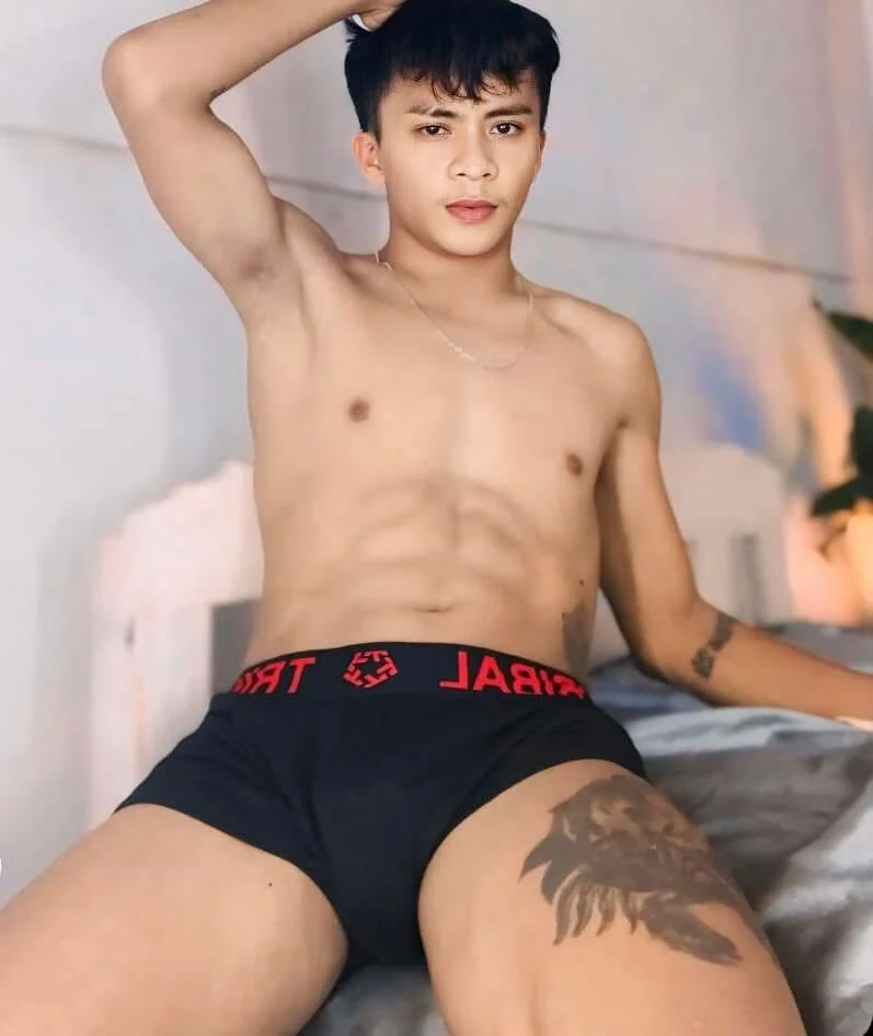 XXX Porn Photo of Nude ur_twinkKirk6969 2