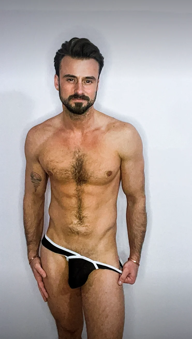 XXX Porn Photo of Nude Mrknoxevers 11