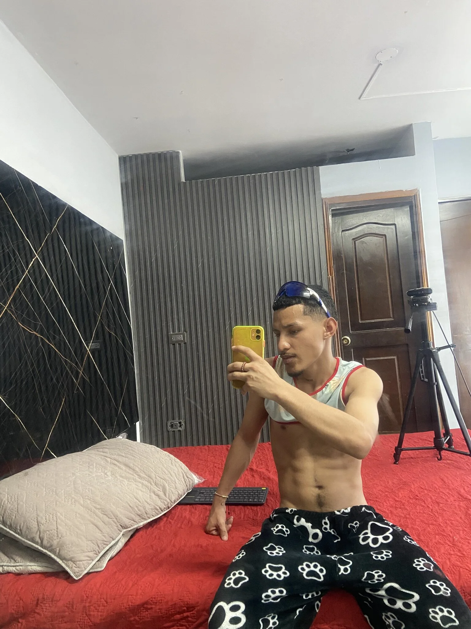 XXX Porn Photo of Nude Camilo_Contreras 8