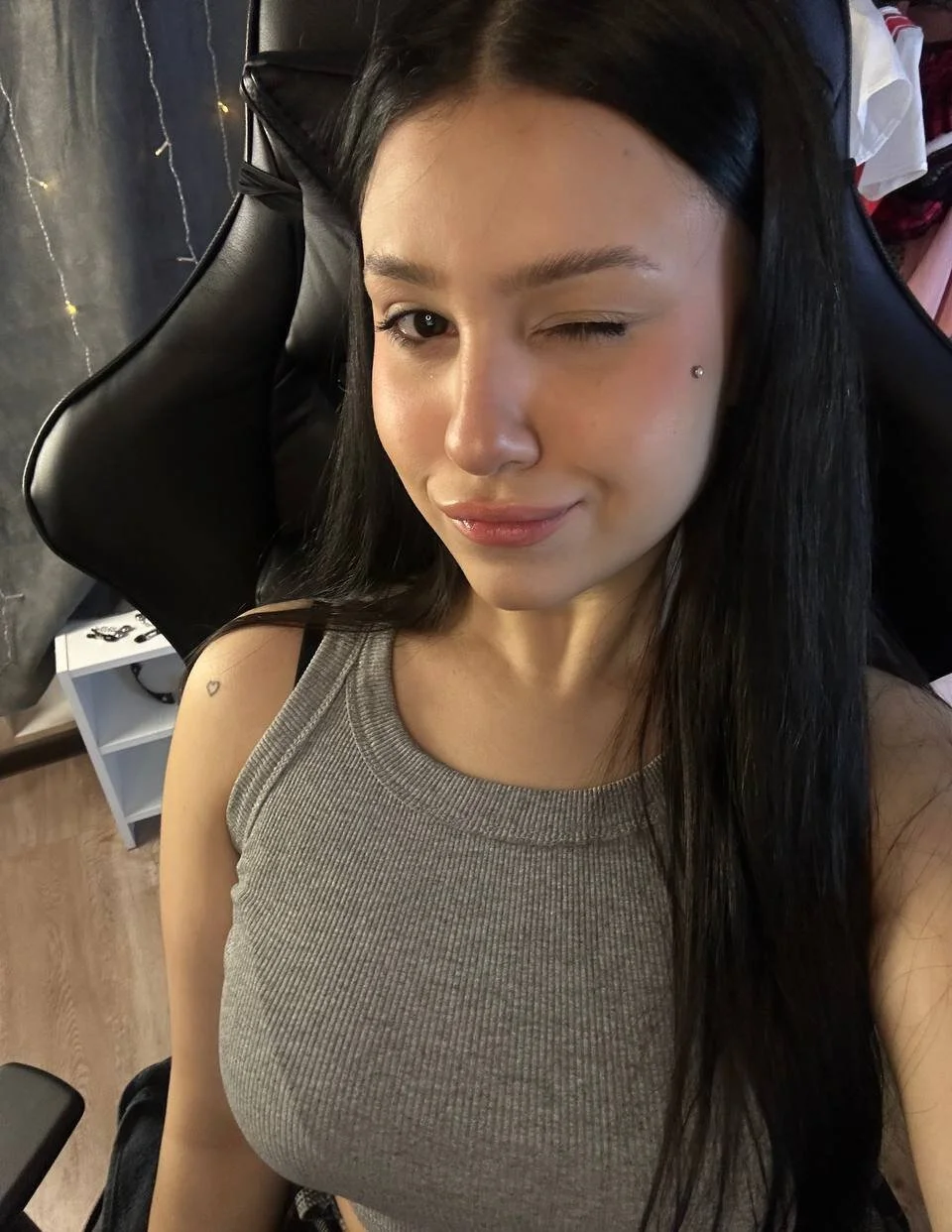 XXX Porn Photo of Nude Nicole_Pars 5