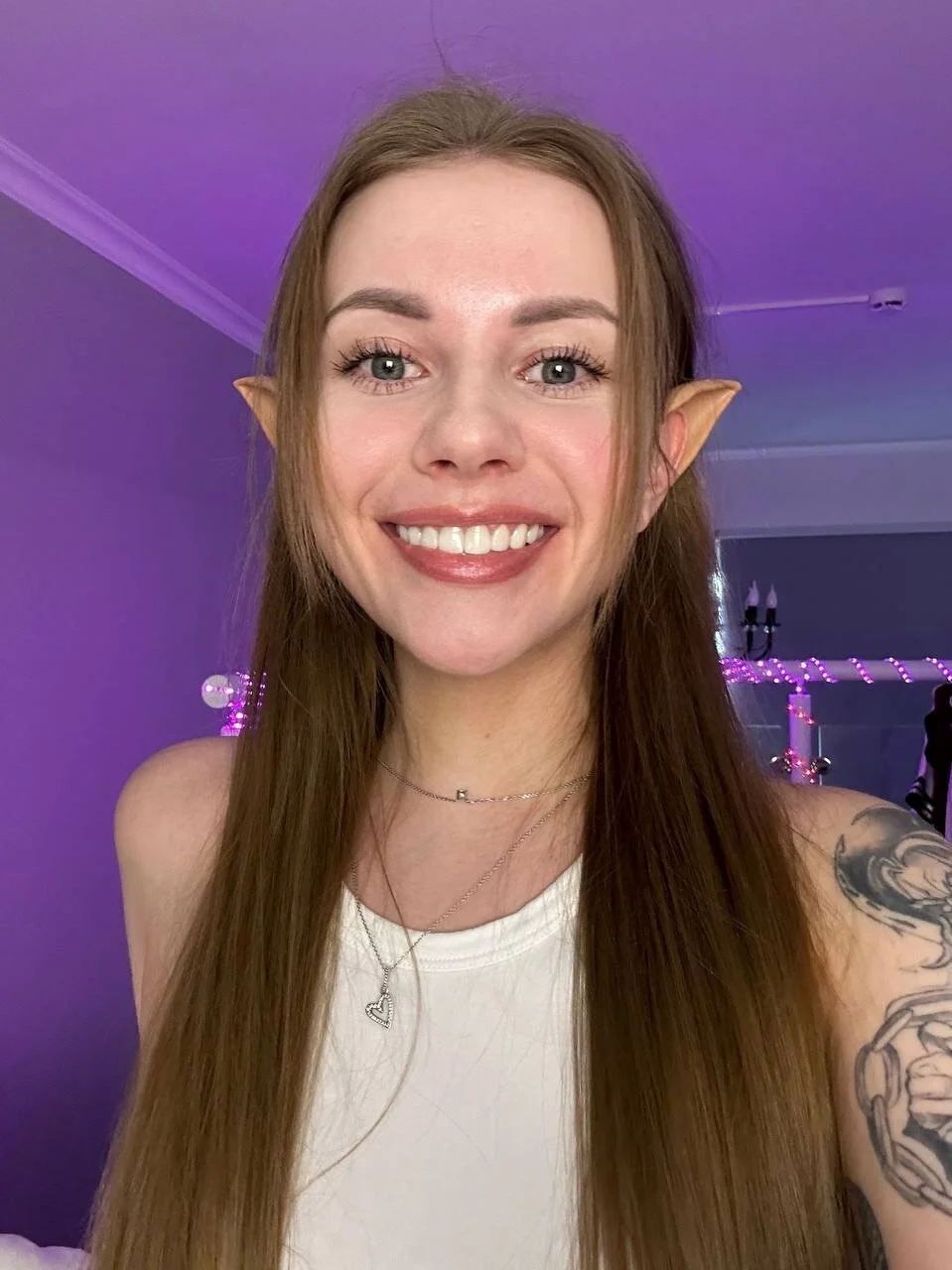 XXX Porn Photo of Nude Vikki_Cheese 28