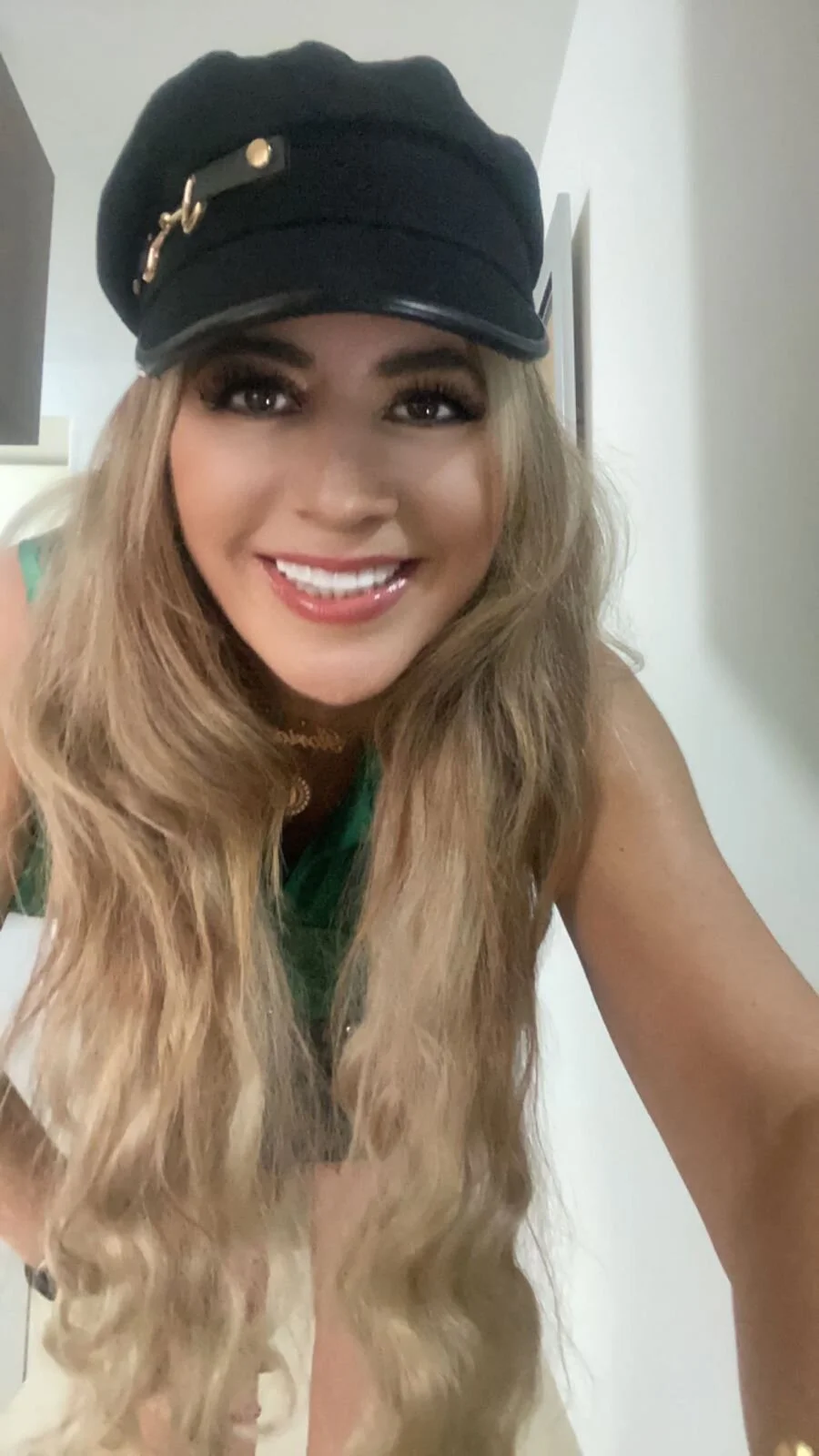 XXX Porn Photo of Nude LARIANA_RIVERA23 31