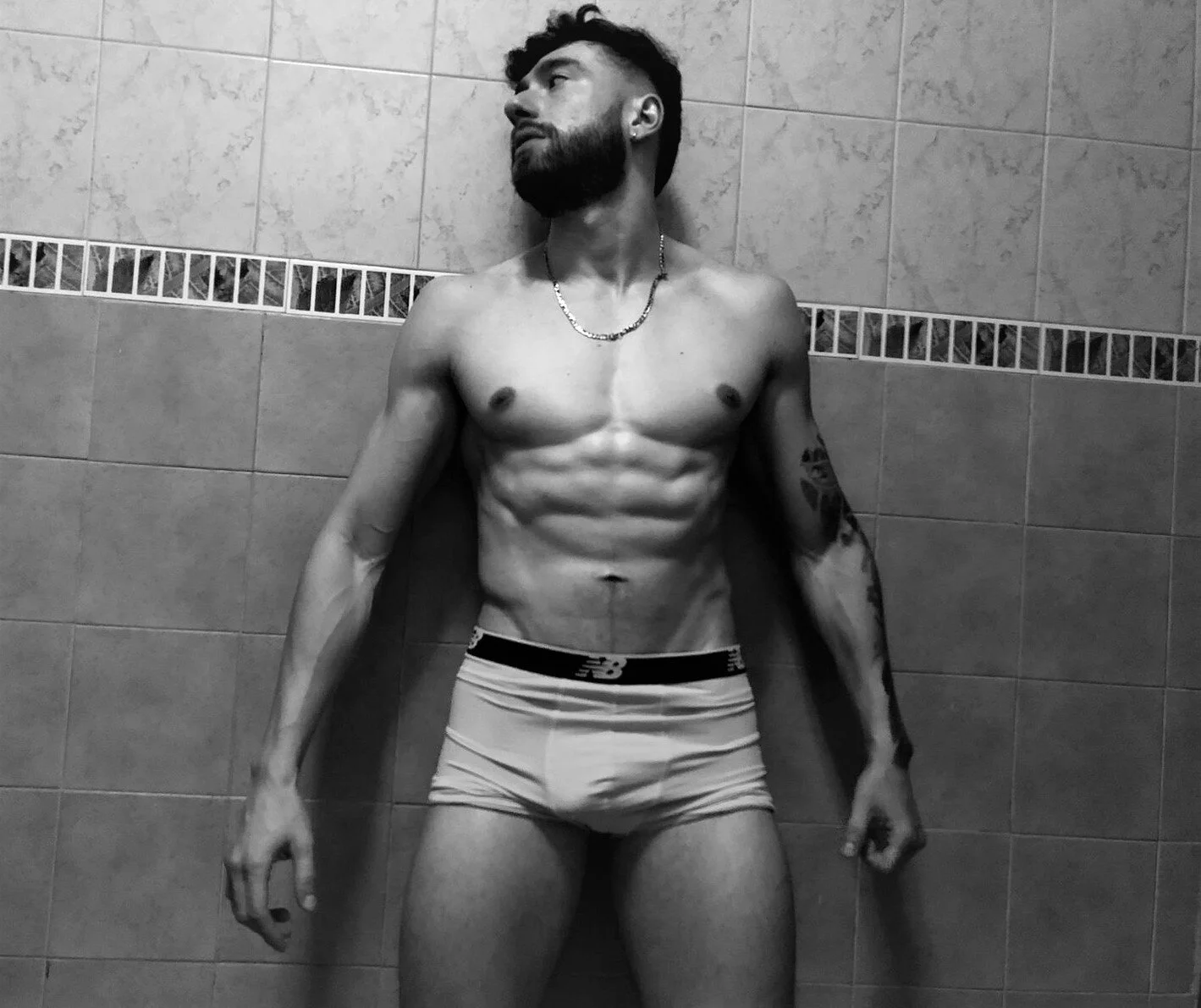 XXX Porn Photo of Nude paul_rogerr 6