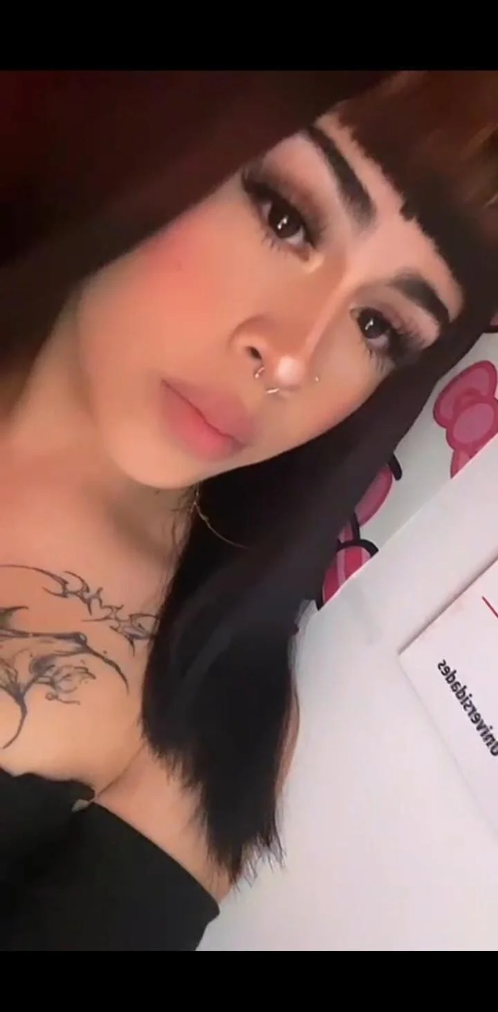 XXX Porn Photo of Nude martina_loneymoon 5