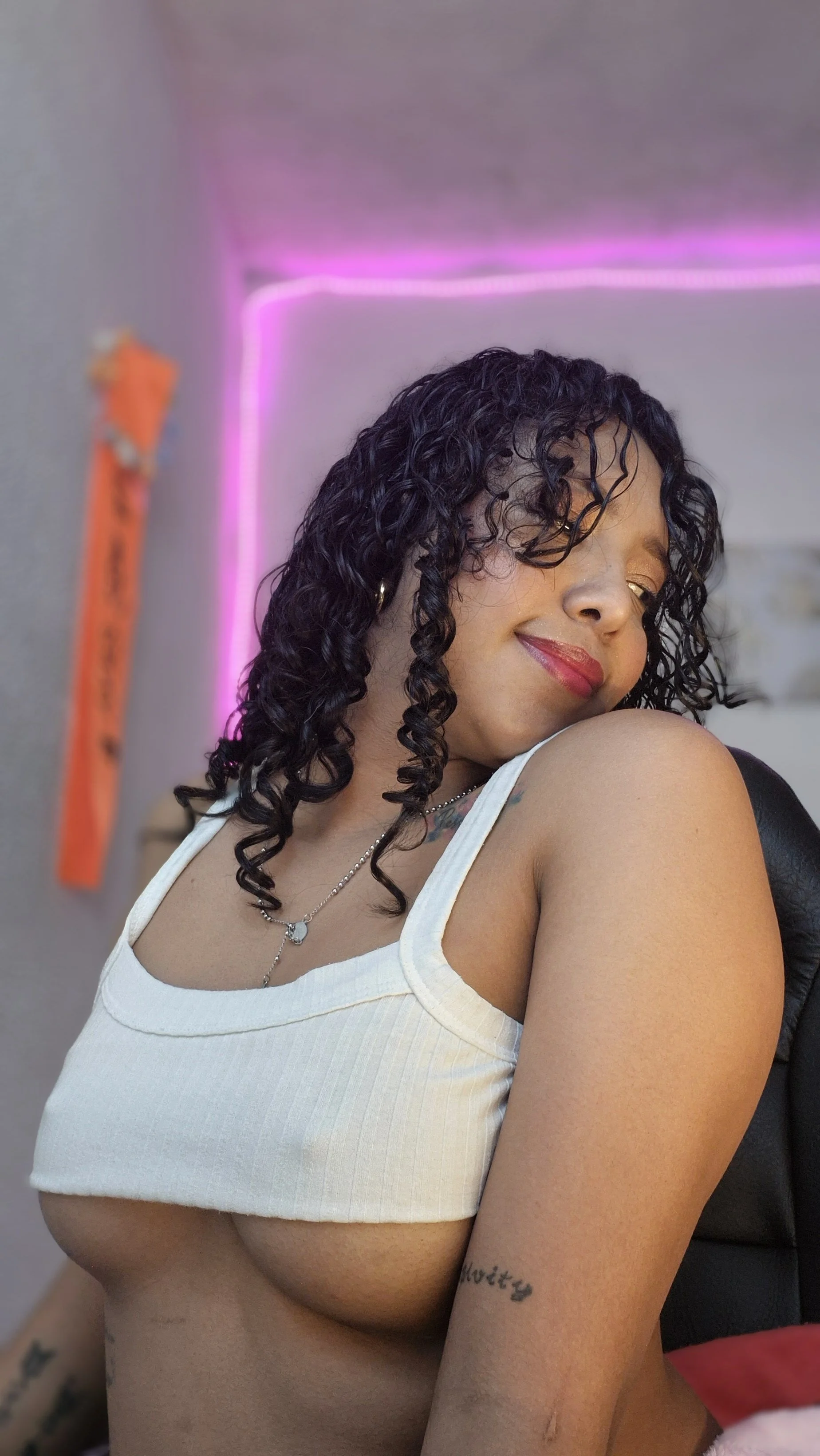 XXX Porn Photo of Nude warisg__ 3