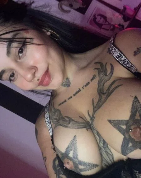 XXX Porn Photo of Nude val_bardot 12