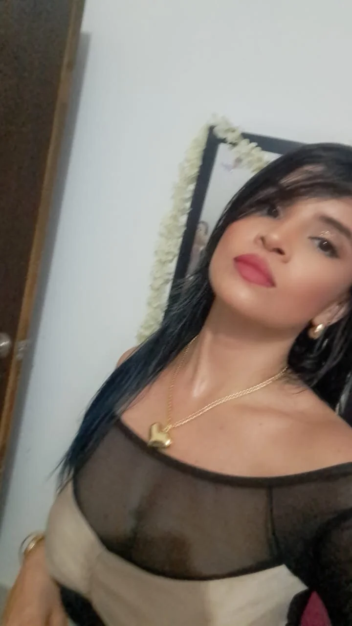 XXX Porn Photo of Nude smallbrenda21 12