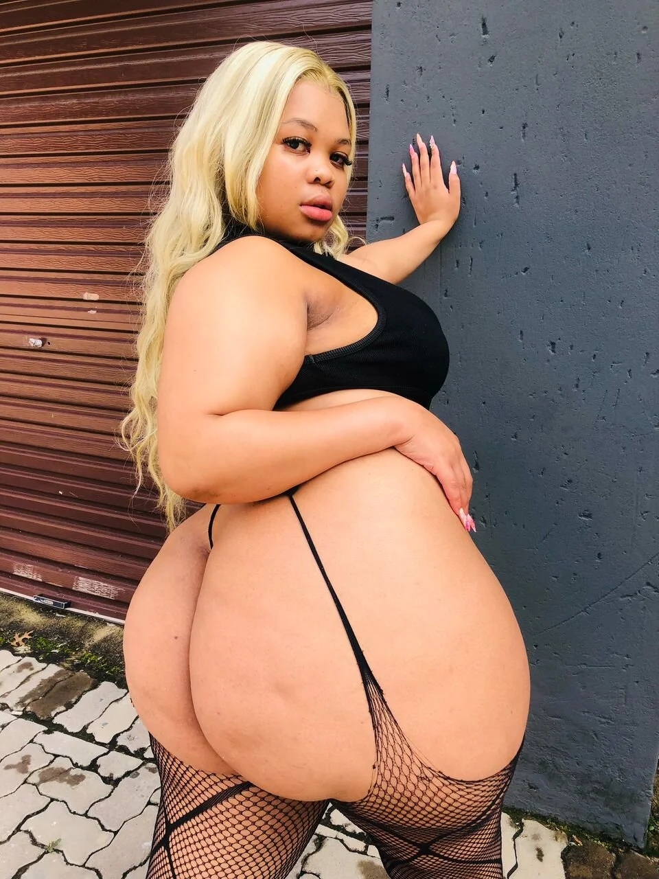 XXX Porn Photo of Nude Thick_Ass_Barbiie 9