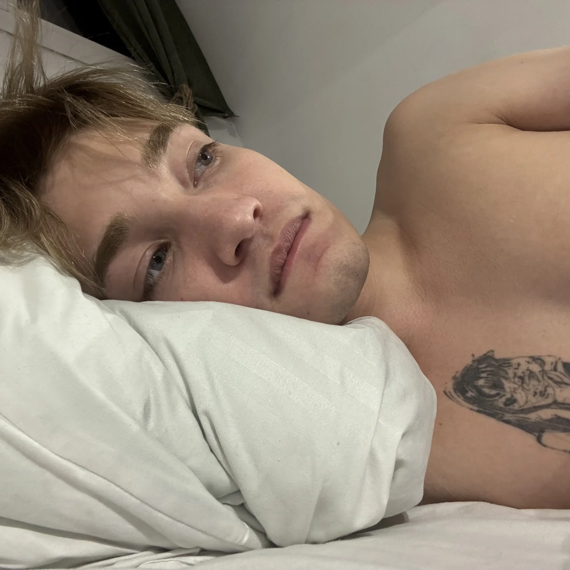 XXX Porn Photo of Nude Julian_wins 2