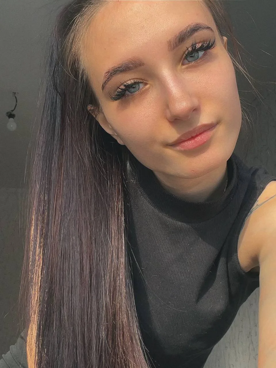 XXX Porn Photo of Nude SkinnyAshley 3