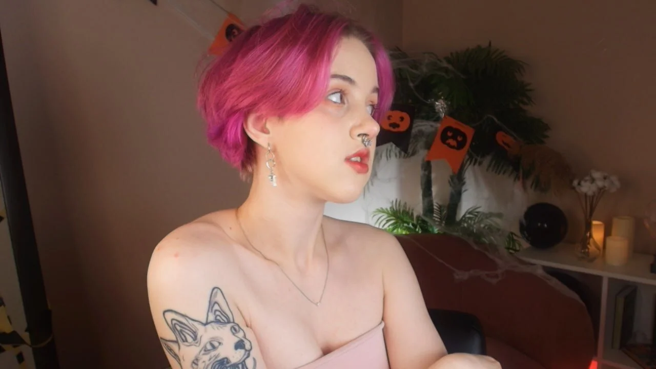 XXX Porn Photo of Nude luna_son 5
