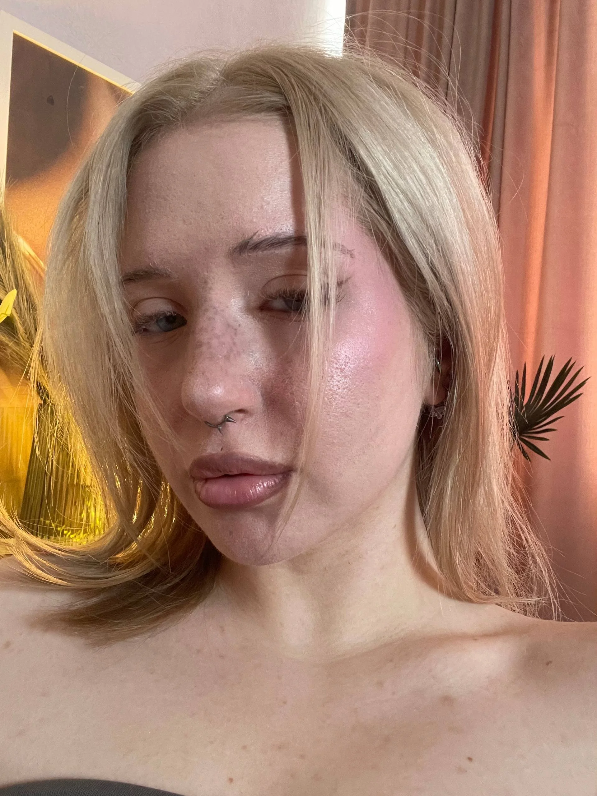 XXX Porn Photo of Nude Lumllue 1