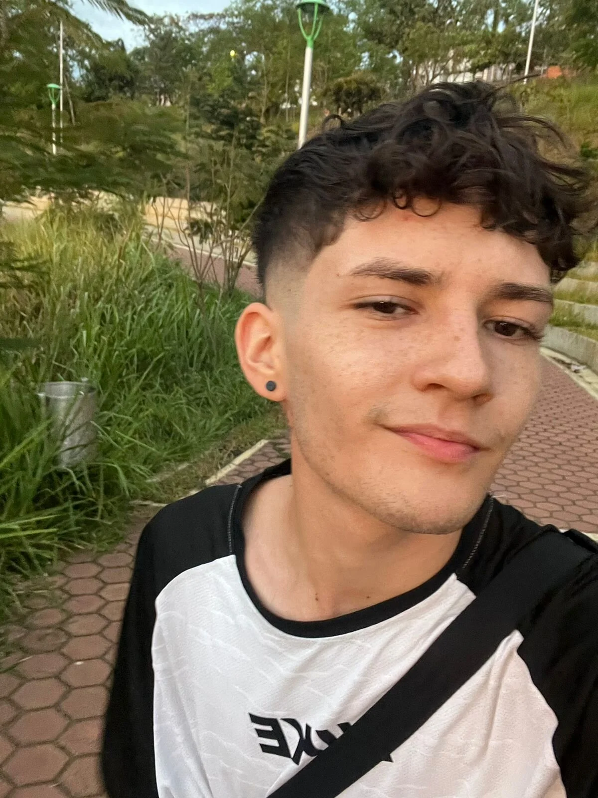 XXX Porn Photo of Nude trevor_mob 5