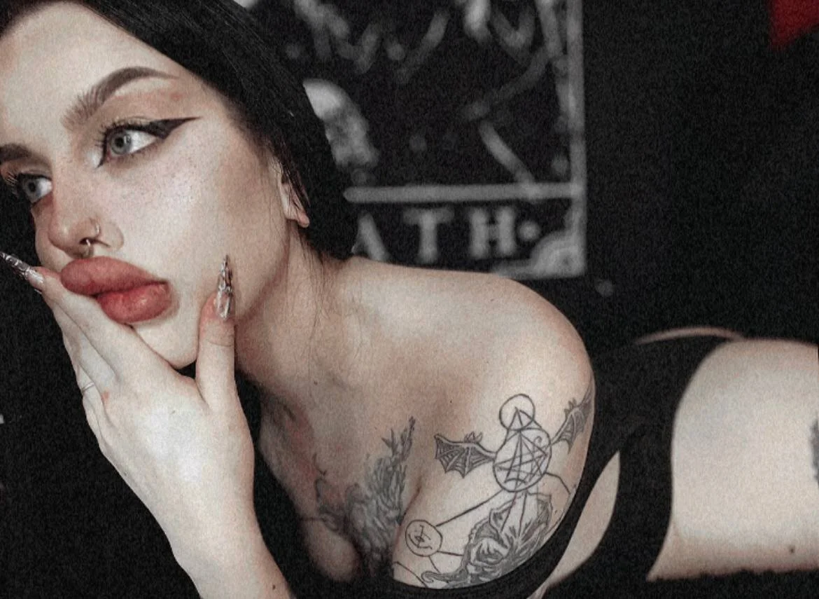 XXX Porn Photo of Nude alexx_succubus 17
