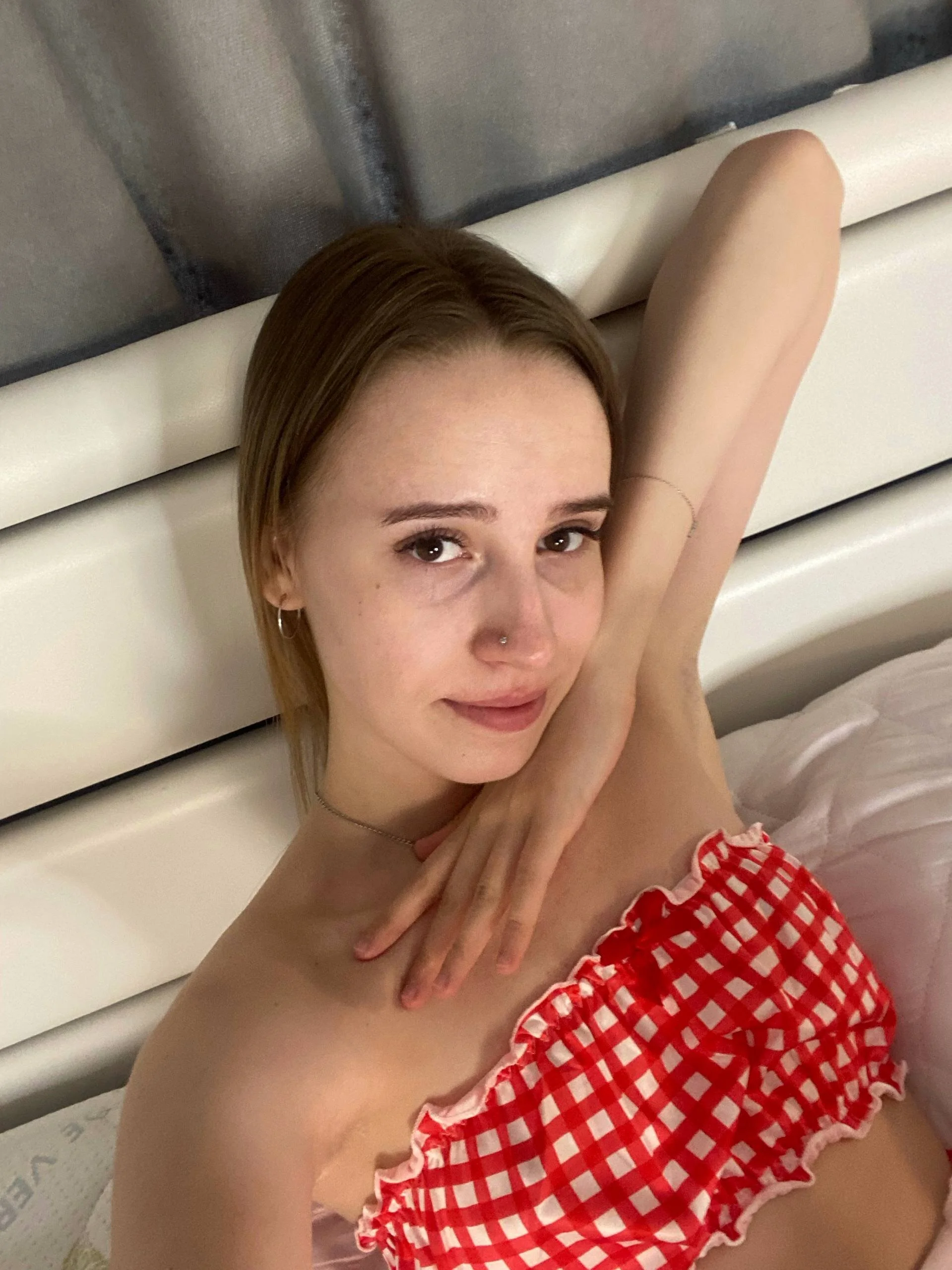 XXX Porn Photo of Nude MitsuePostel 111
