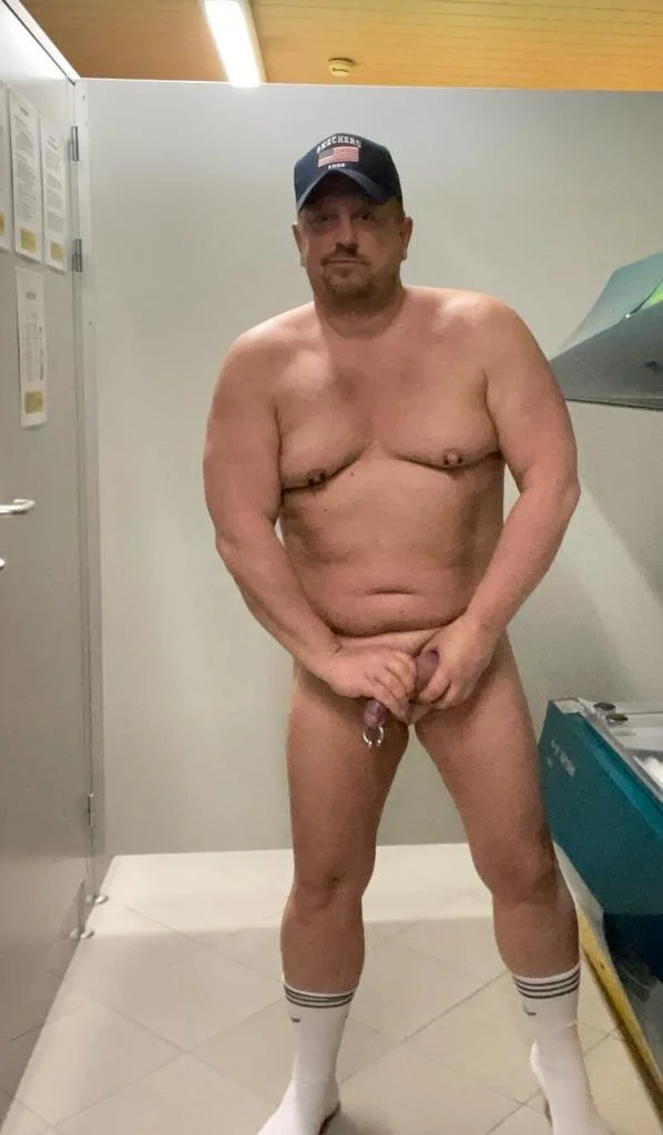 XXX Porn Photo of Nude Poppersbate 3