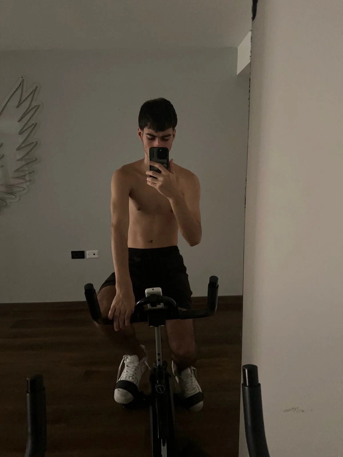 XXX Porn Photo of Nude Liam_Crown 16