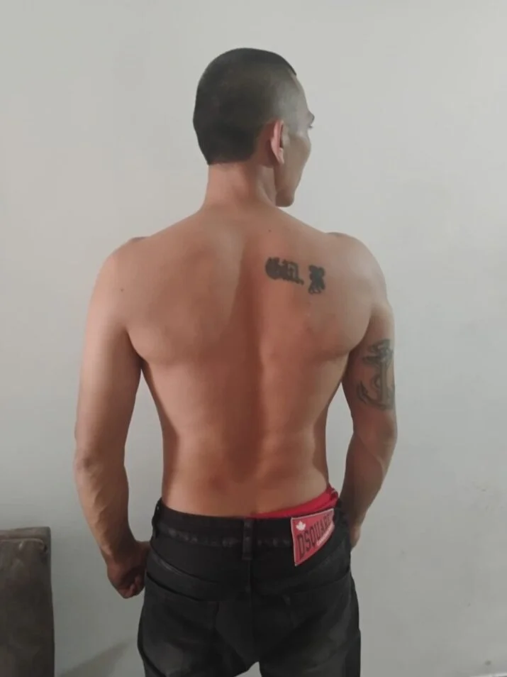 XXX Porn Photo of Nude Ronnald_Garcia 3