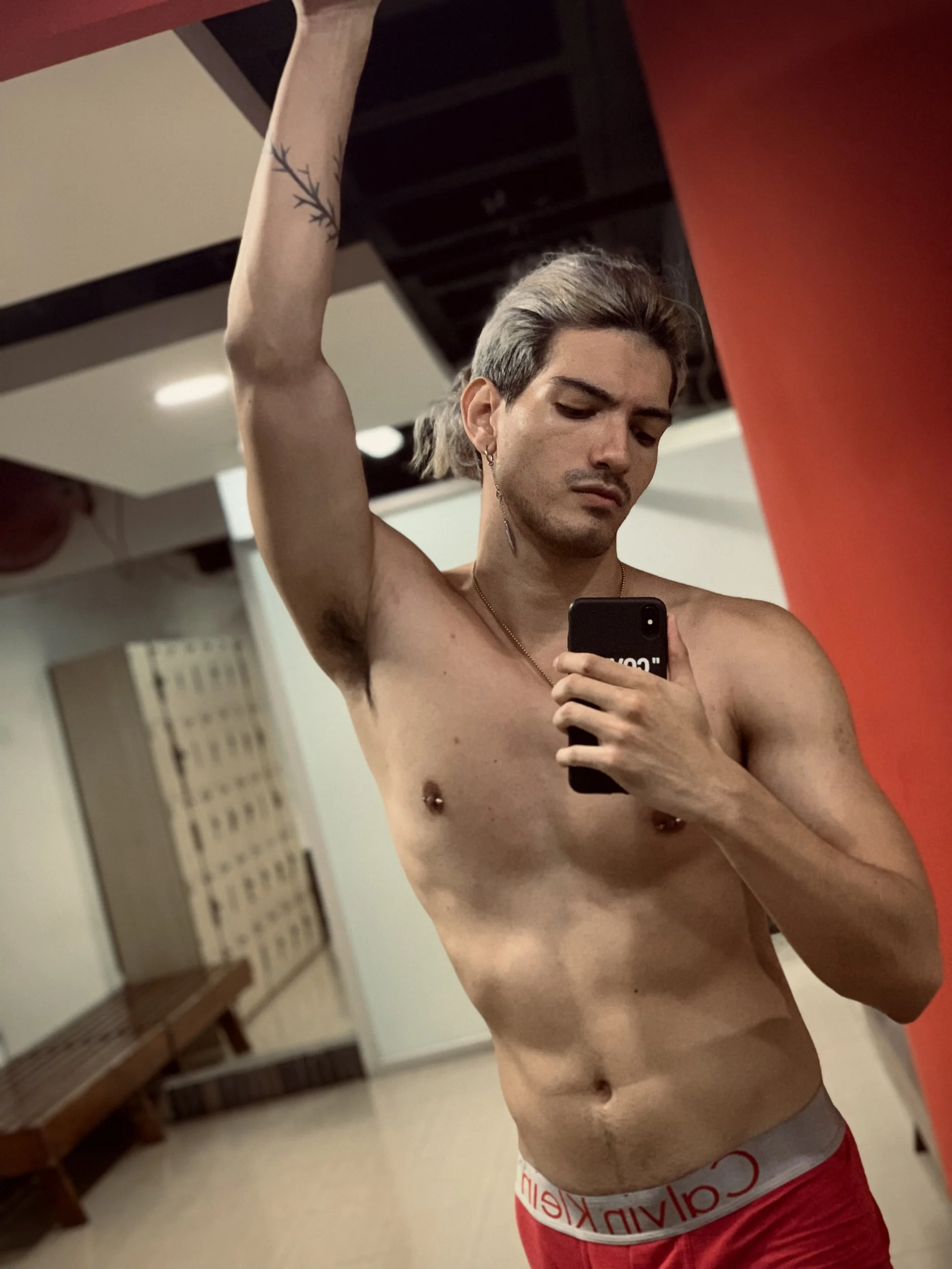 XXX Porn Photo of Nude bbbeachboy 62